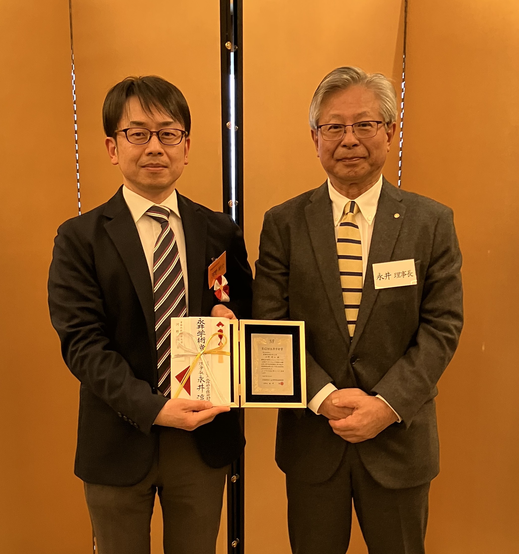 半導体シリコーンプローブによる 脳インターフェース技術と治療応用